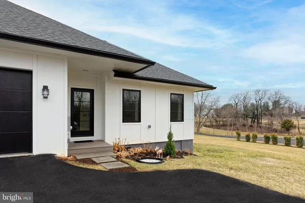 $2,750 | 23443 23443-unit A Dover Road, Middleburg, VA 20117