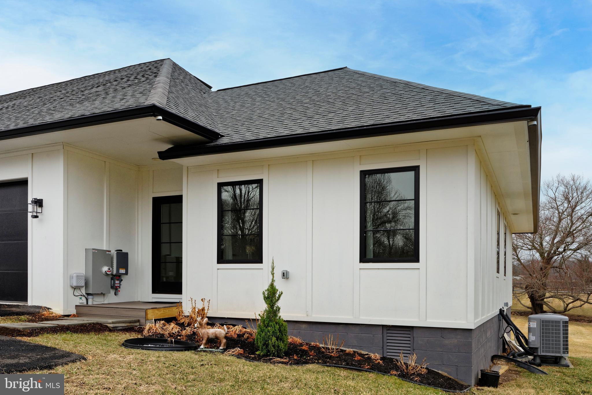 23443 23443-unit A Dover Road Middleburg, VA 20117 - Photo 16 of 41 View of the front of the house w/unit attached