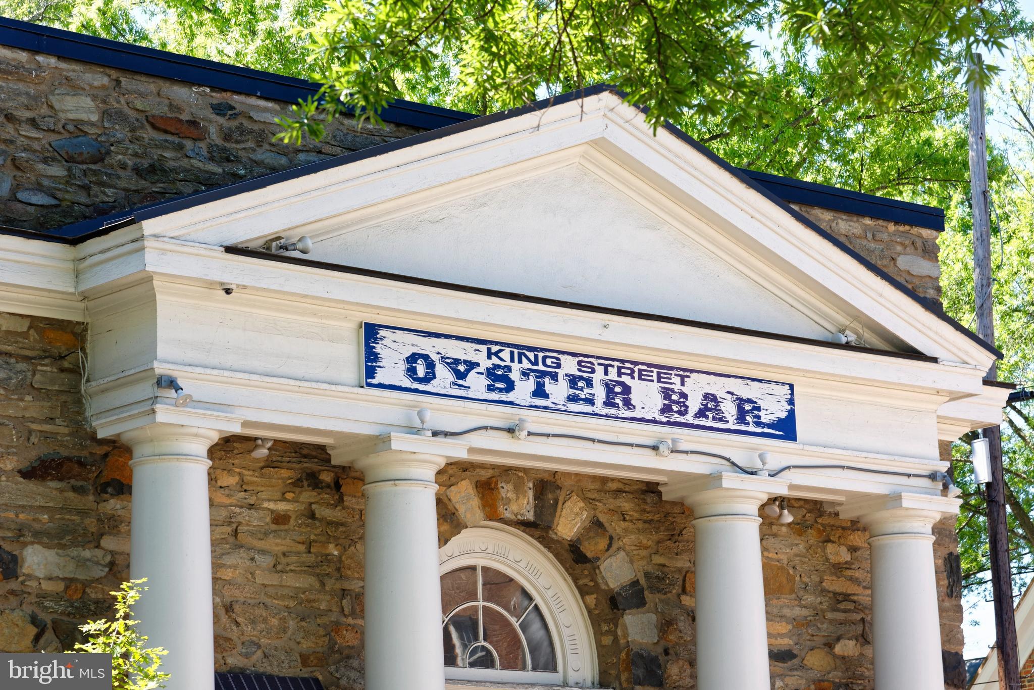 23443 23443-unit A Dover Road Middleburg, VA 20117 - Photo 32 of 41 Visit the oyster bar