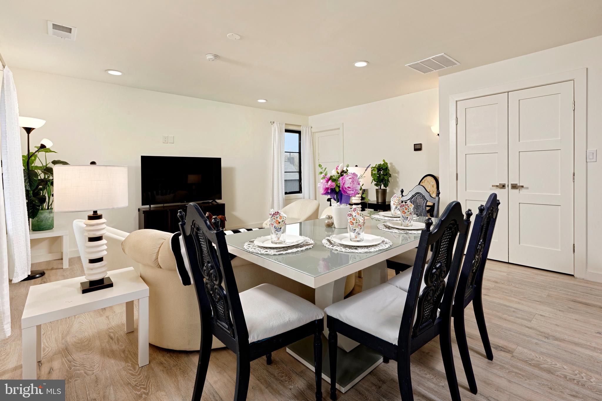 23443 23443-unit A Dover Road Middleburg, VA 20117 - Photo 5 of 41 View of the table towards the living room