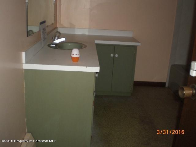 1 Maple Street Moscow, PA 18444 - Photo 15 of 28 Gallery Image 15