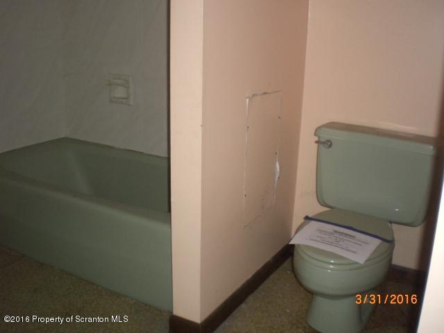 1 Maple Street Moscow, PA 18444 - Photo 16 of 28 Gallery Image 16