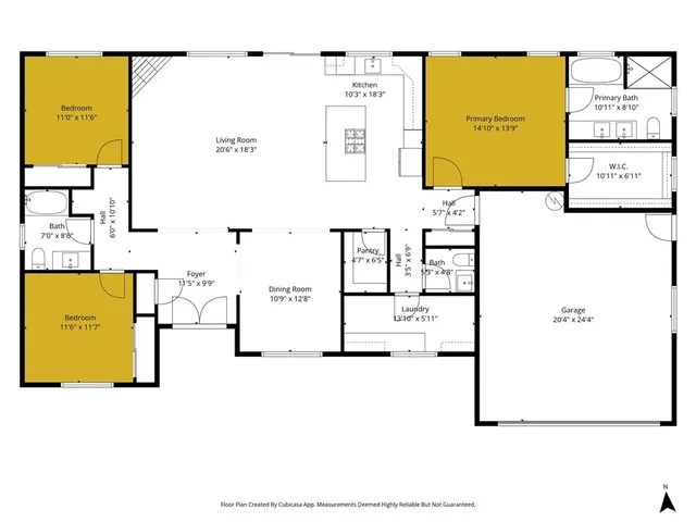 a view of a house with backyard