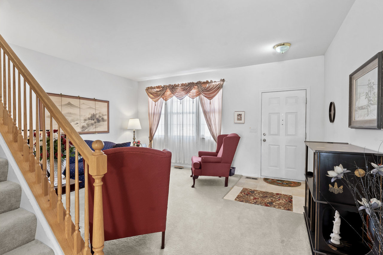 2412 Harms Road Joliet, IL 60435 - Photo 4 of 43
