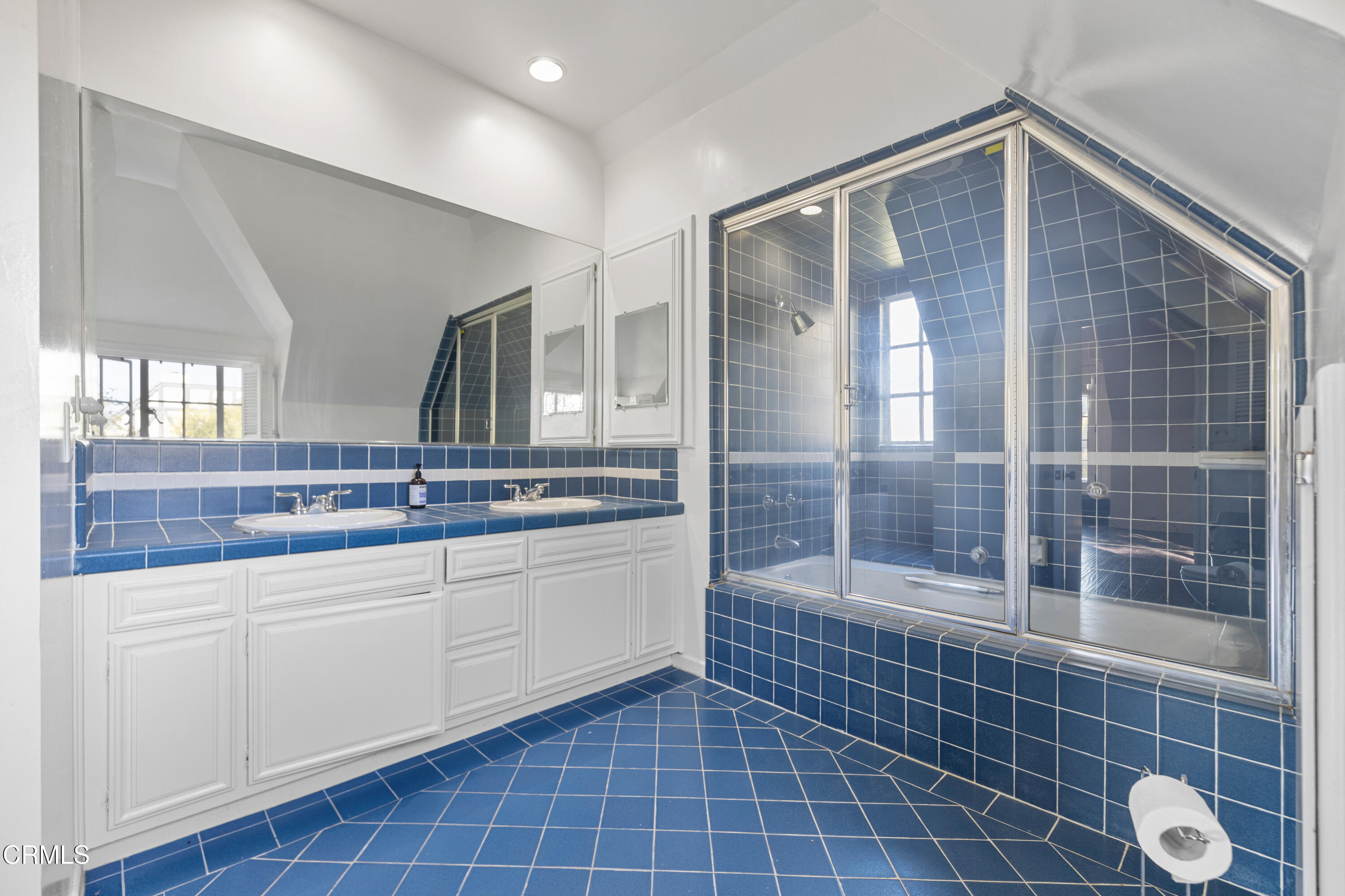 263 San Miguel Road Pasadena, CA 91105 - Photo 19 of 28 5I8A4707