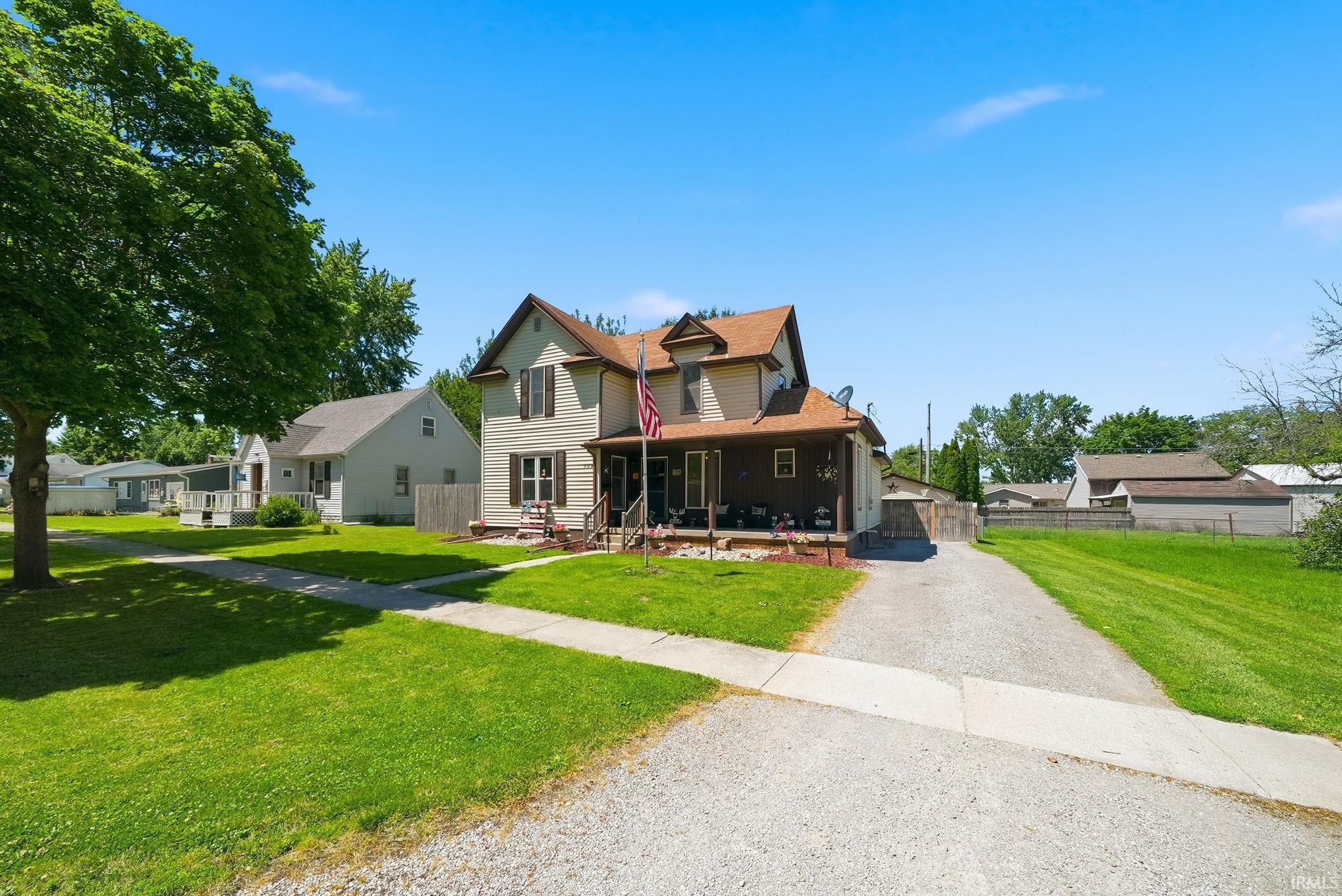 309 West Oak Street Butler, IN 46721 - Photo 3 of 44
