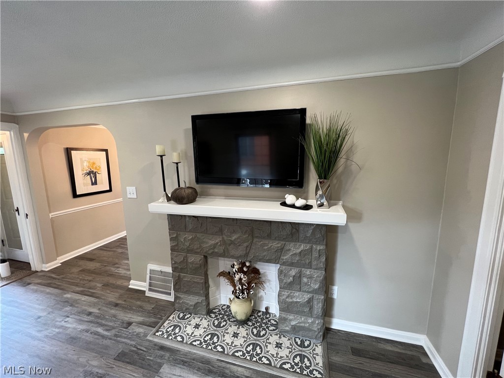 6145 Stanbury Road Parma, OH 44129 - Photo 10 of 20 Gallery Image 10