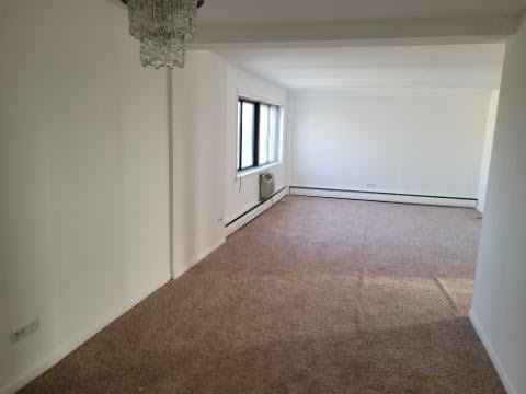 7540 North Ridge Boulevard, Unit 6H Chicago, IL 60645 - Photo 3 of 12 Gallery Image 3