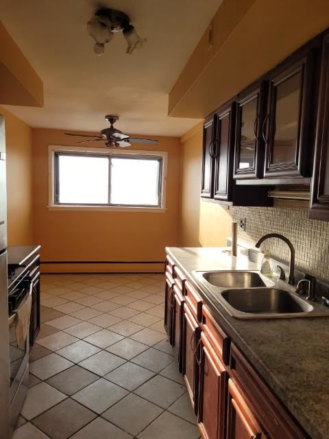 7540 North Ridge Boulevard, Unit 6H Chicago, IL 60645 - Photo 4 of 12 Gallery Image 4