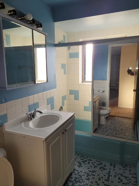 7540 North Ridge Boulevard, Unit 6H Chicago, IL 60645 - Photo 9 of 12 Gallery Image 9