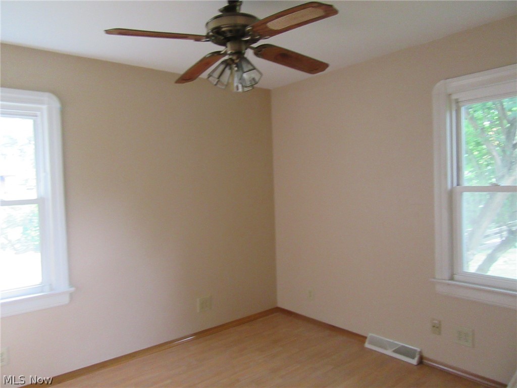 13118 Ridge Road North Royalton, OH 44133 - Photo 9 of 16