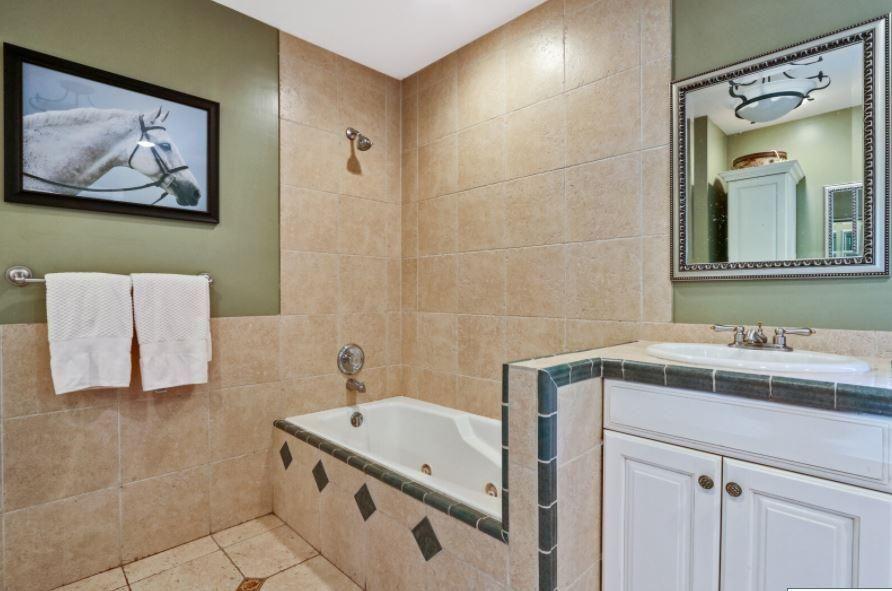 134 Seville Road West Palm Beach, FL 33405 - Photo 15 of 22 Master Bathroom