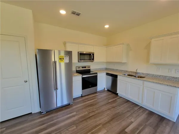 $1,850 | 209 Swindon Drive, McDonough, GA 30253