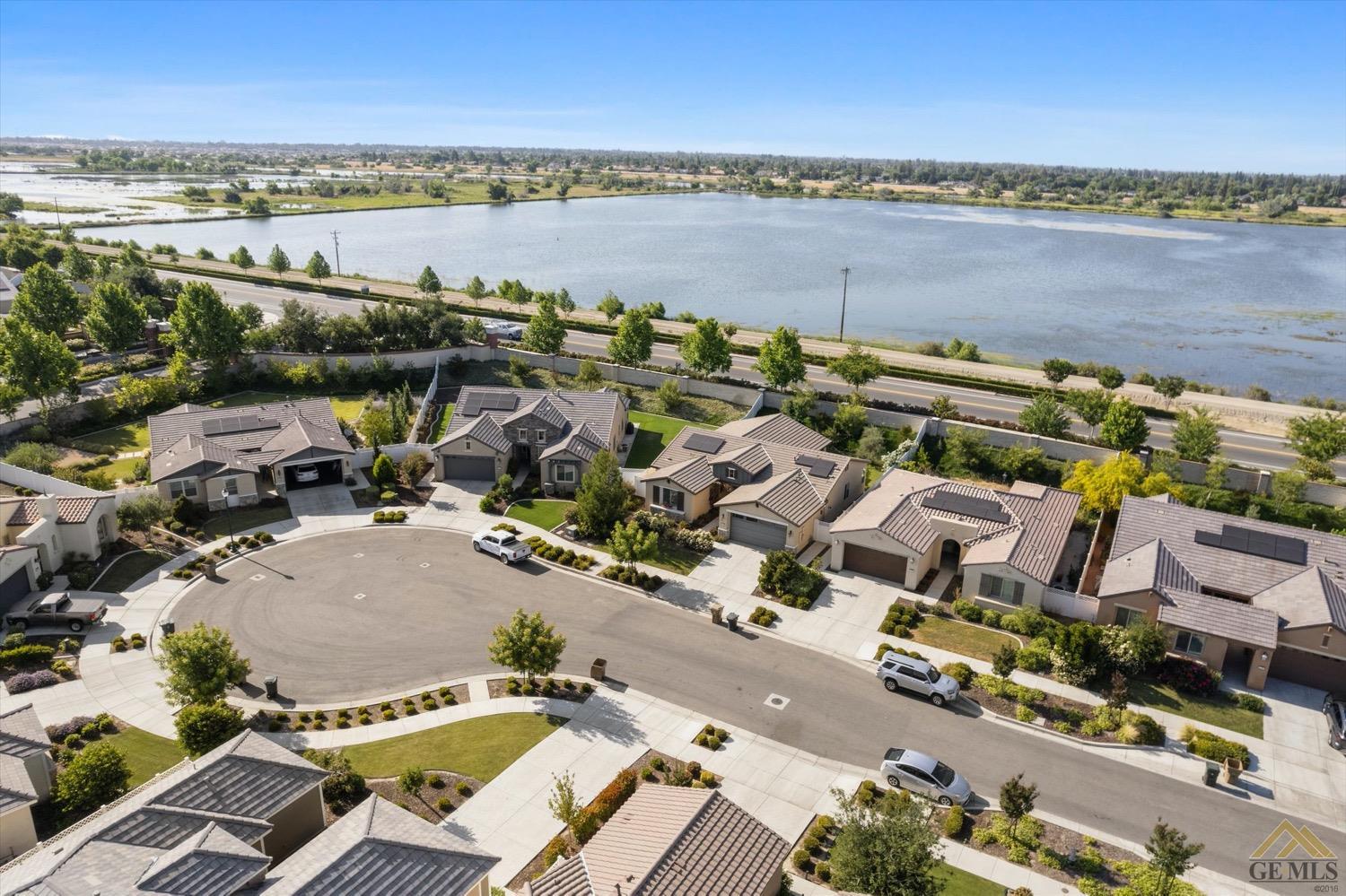 Undisclosed Address Bakersfield, CA 93311 - Photo 6 of 64