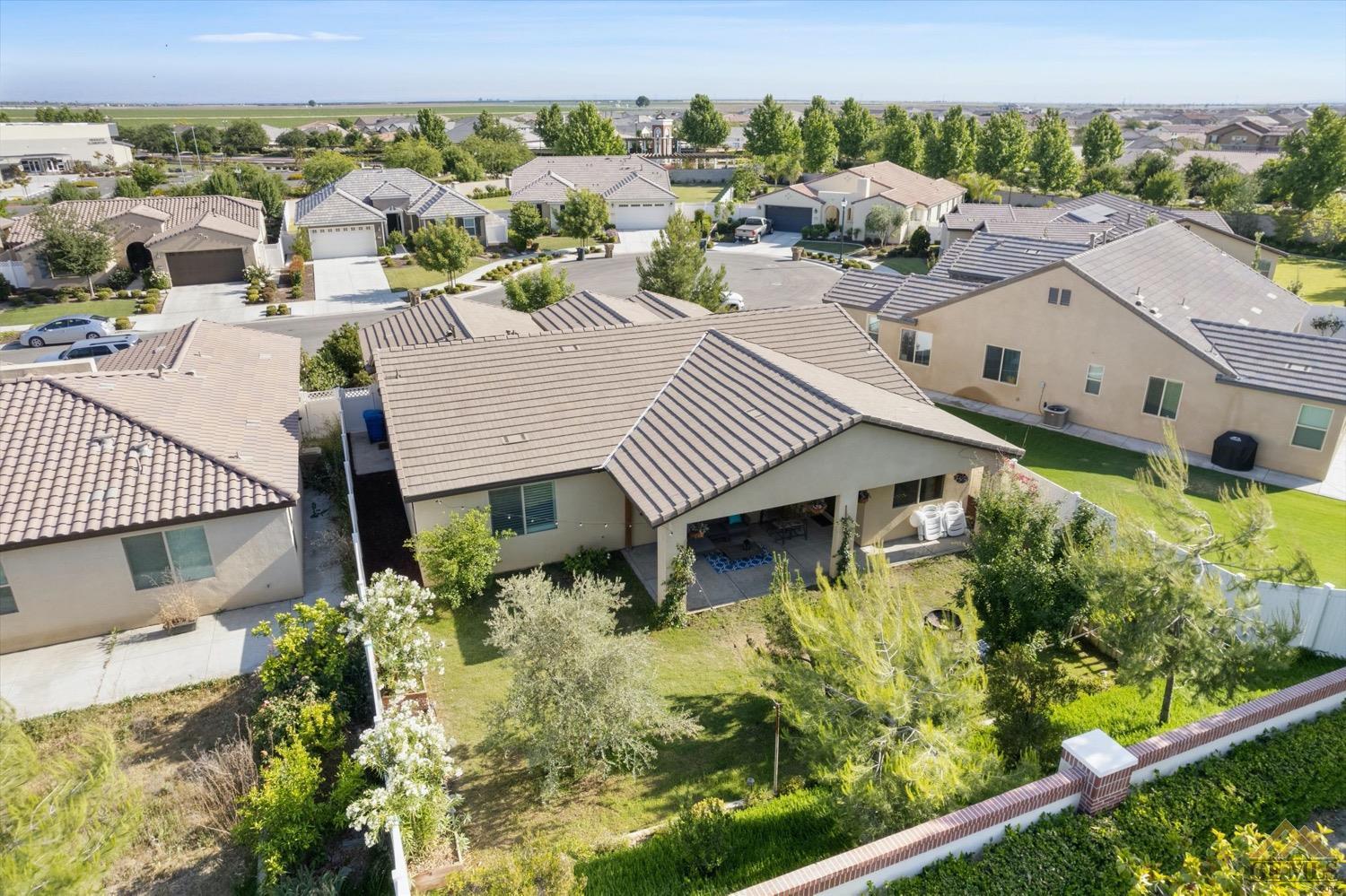 Undisclosed Address Bakersfield, CA 93311 - Photo 8 of 64