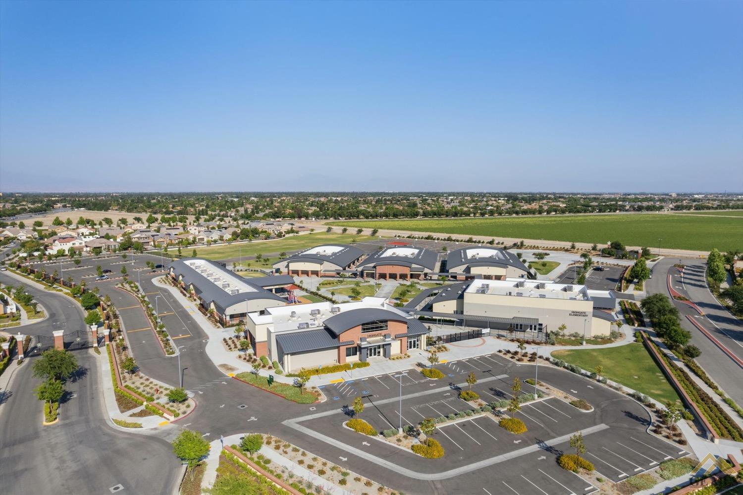 Undisclosed Address Bakersfield, CA 93311 - Photo 10 of 64