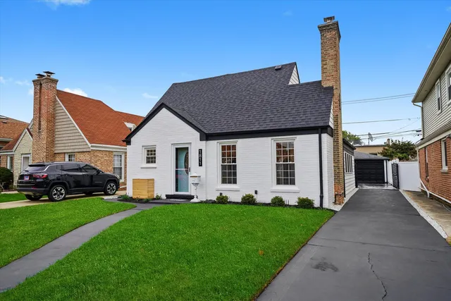 $360,000 | 1811 North 72nd Court, Elmwood Park, IL 60707