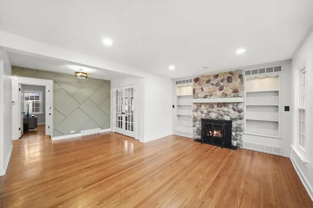 $360,000 | 1811 North 72nd Court, Elmwood Park, IL 60707