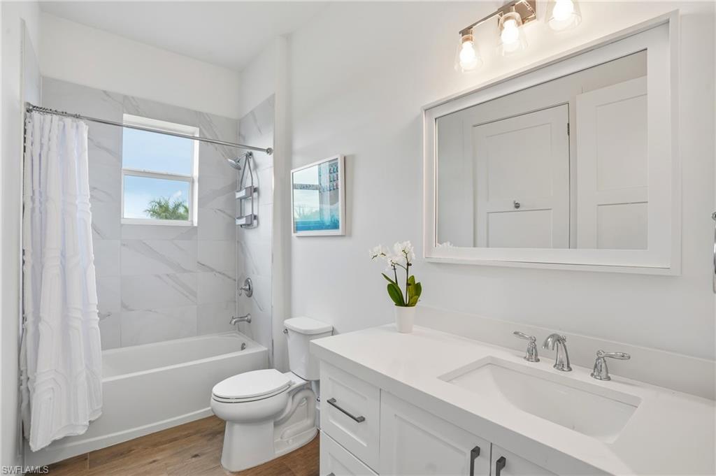 115 Cambria Lane Naples, FL 34112 - Photo 19 of 38