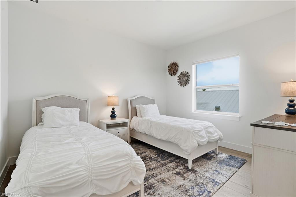 115 Cambria Lane Naples, FL 34112 - Photo 20 of 38