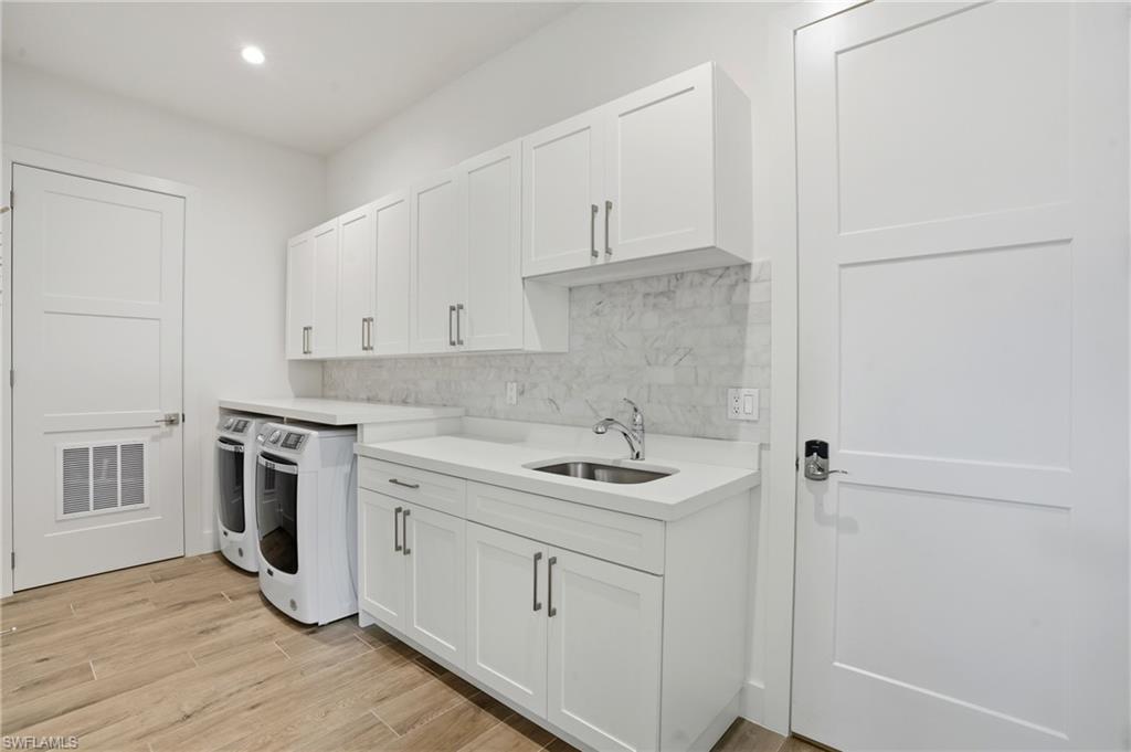 115 Cambria Lane Naples, FL 34112 - Photo 33 of 38