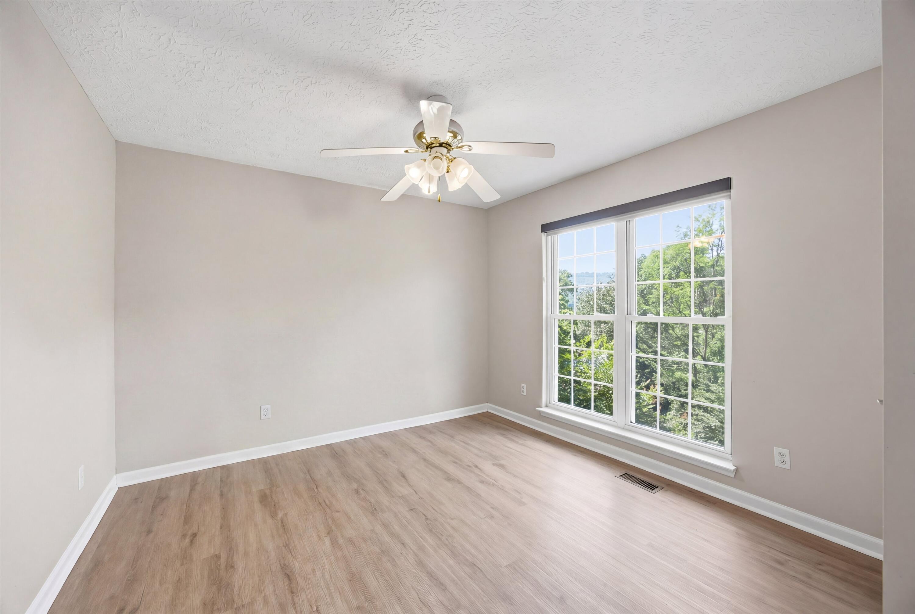 224 Allen Road Chattanooga, TN 37415 - Photo 11 of 33 11-090A9438_reedit_8d09ef2d