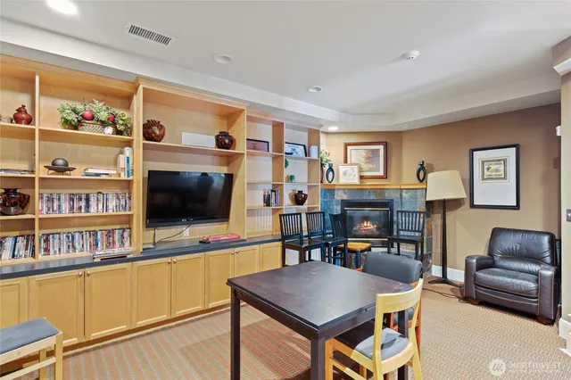 $2,300 | 3926 243rd Place Southeast, Unit H304, Bothell, WA 98021