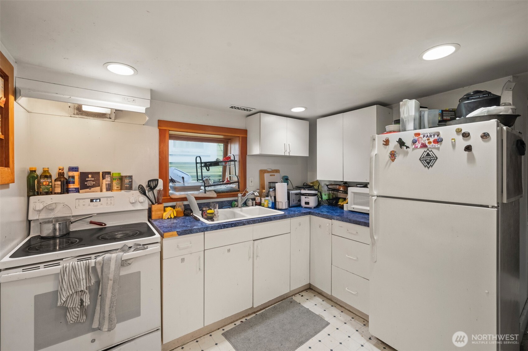 341 Northeast 51st Street Seattle, WA 98105 - Photo 16 of 28