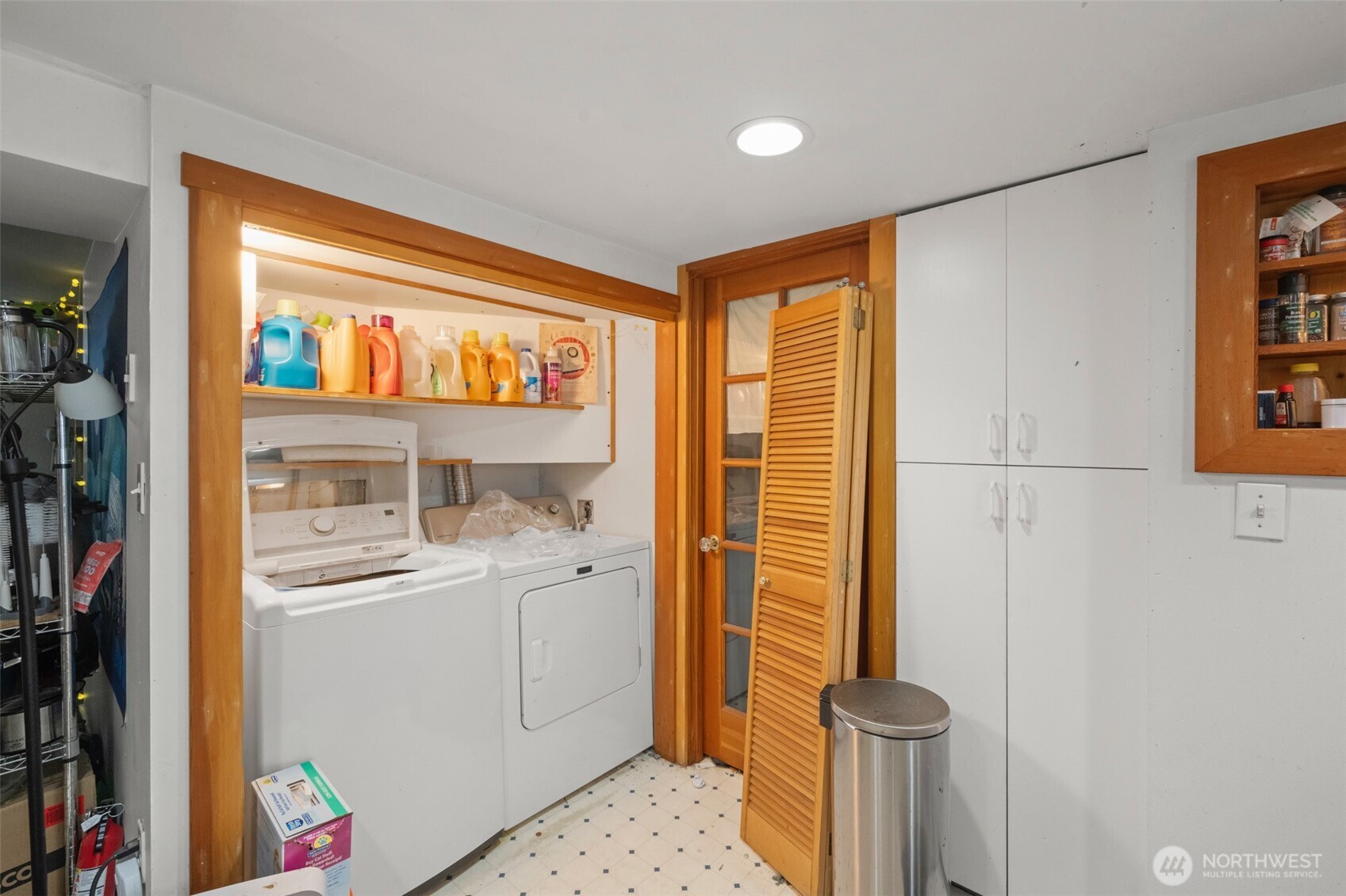 341 Northeast 51st Street Seattle, WA 98105 - Photo 17 of 28