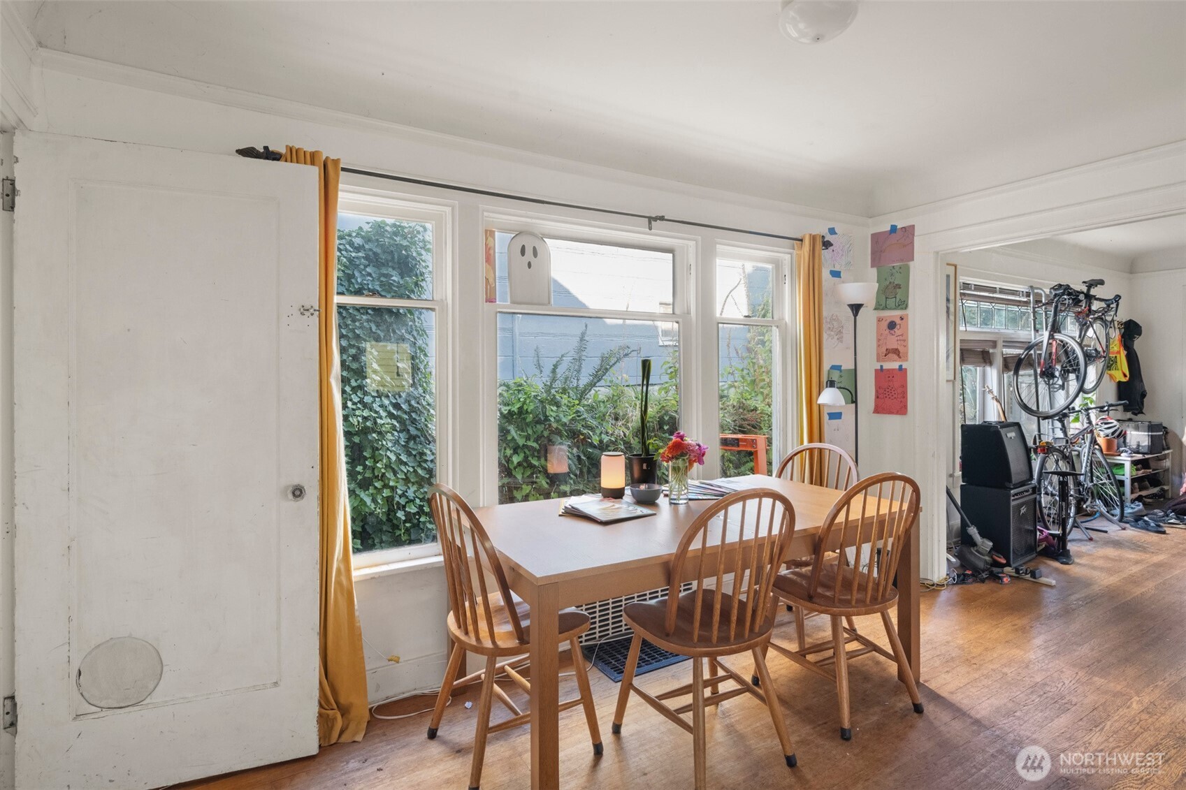 341 Northeast 51st Street Seattle, WA 98105 - Photo 10 of 28