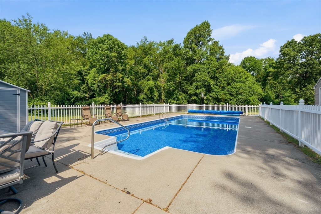 126 Putnam Hill Road Sutton, MA 01590 - Photo 26 of 32