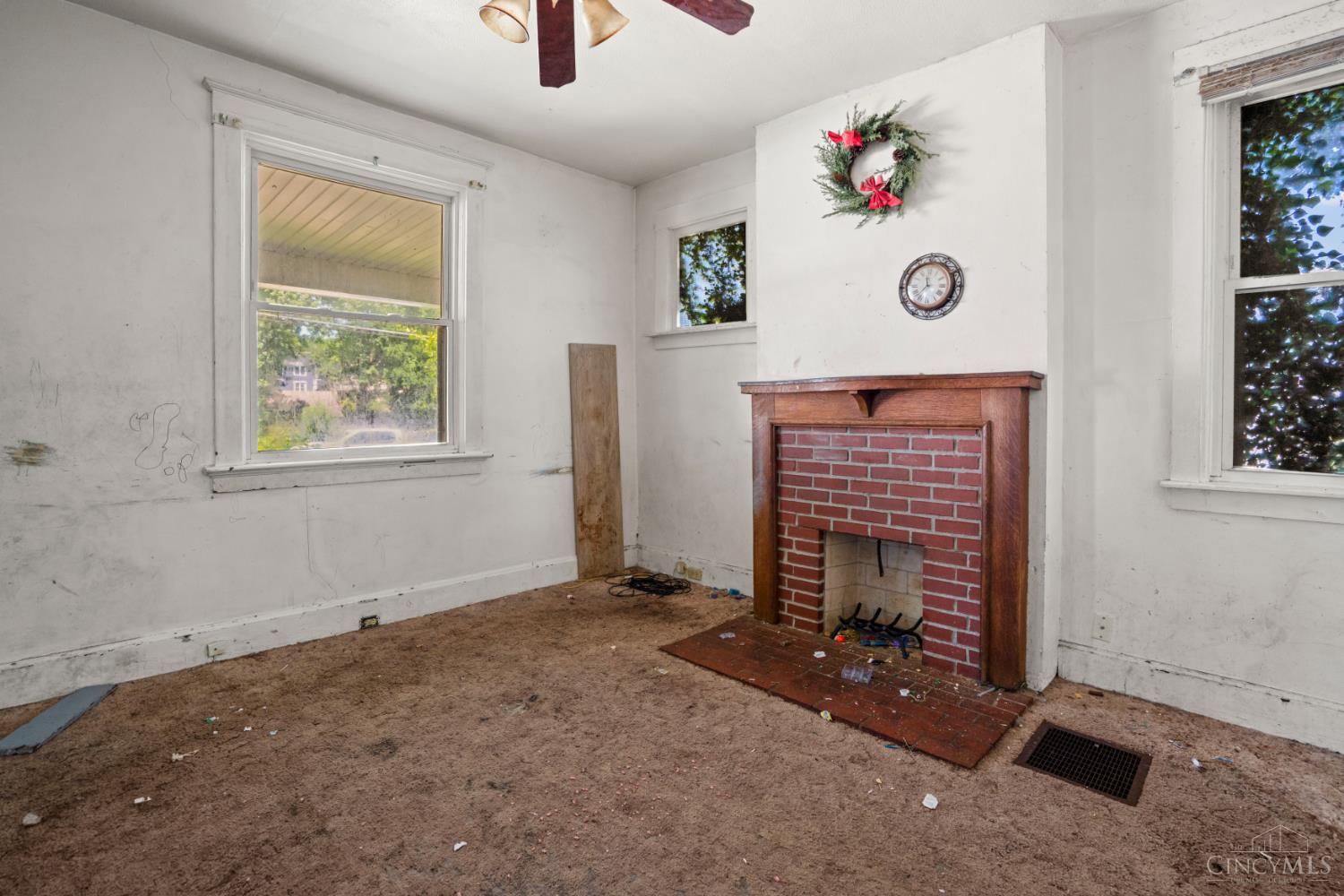 6207 Roe Street Cincinnati, OH 45227 - Photo 9 of 24 Gallery Image 9