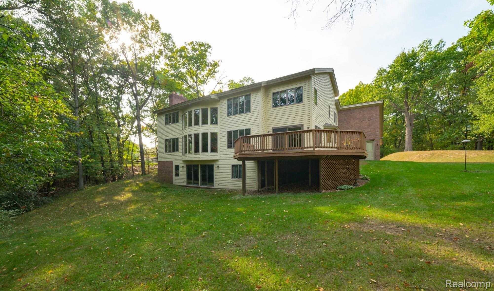 5690 Lost Lane Rochester, MI 48306 - Photo 91 of 99 5690 Lost Lane-102.jpg