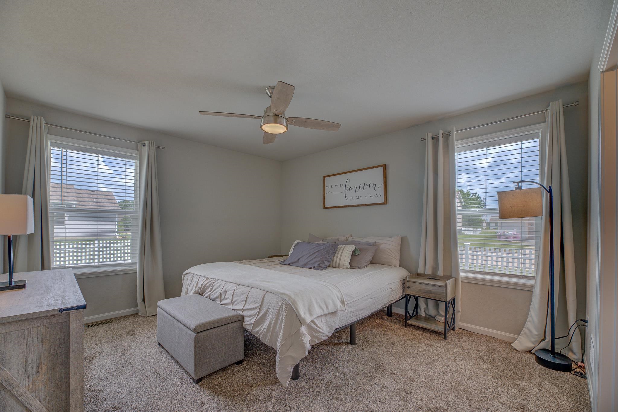 2215 Red Barn Lane Beloit, WI 53511 - Photo 12 of 31