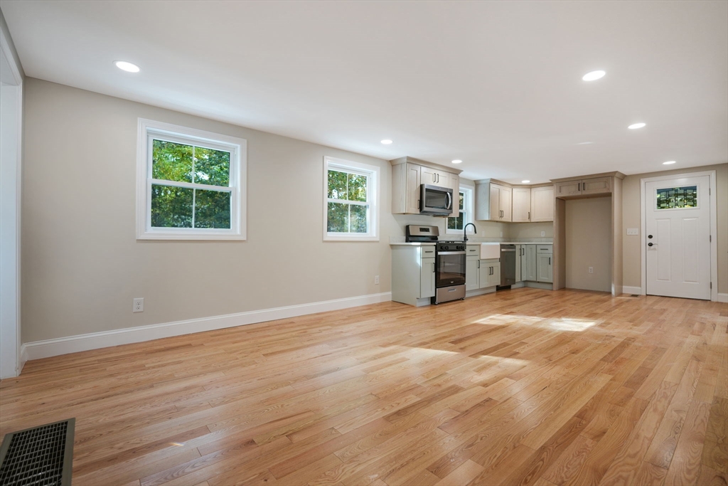 80 Gifford Road Westport, MA 02790 - Photo 16 of 29 Gallery Image 16