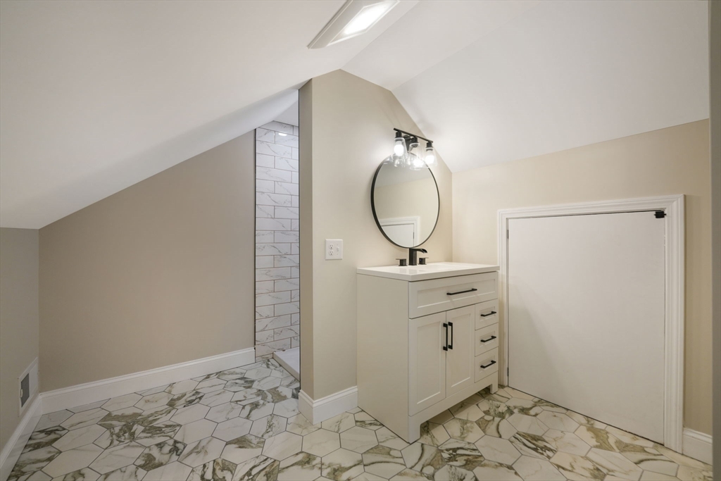 80 Gifford Road Westport, MA 02790 - Photo 25 of 29 Gallery Image 25