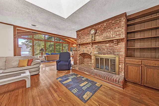 $1,100,000 | 101 Arbor Lane, Huddleston, VA 24104