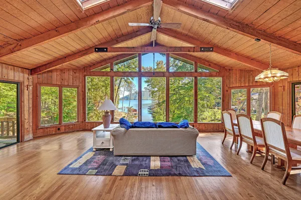 $1,100,000 | 101 Arbor Lane, Huddleston, VA 24104