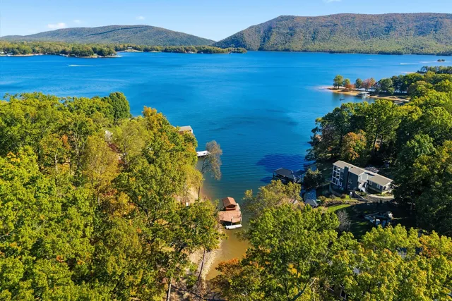 $1,100,000 | 101 Arbor Lane, Huddleston, VA 24104