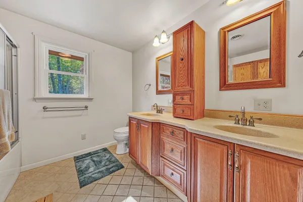 $1,100,000 | 101 Arbor Lane, Huddleston, VA 24104