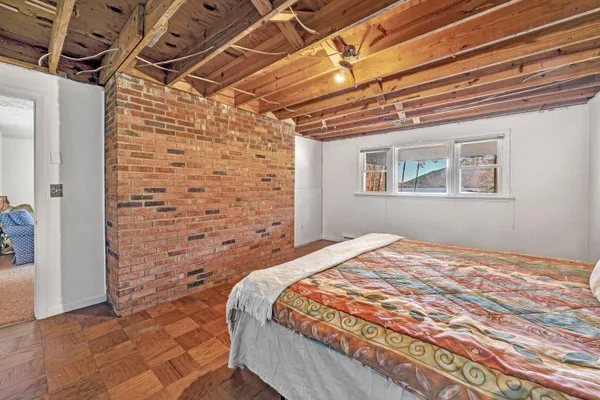 $1,100,000 | 101 Arbor Lane, Huddleston, VA 24104