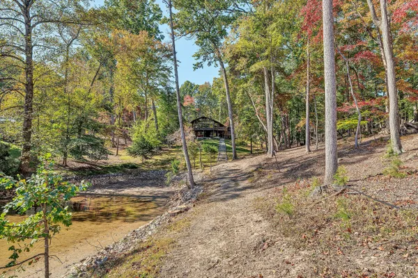 $1,100,000 | 101 Arbor Lane, Huddleston, VA 24104