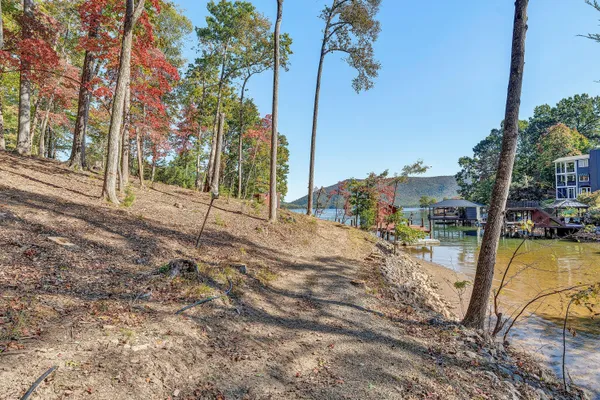 $1,100,000 | 101 Arbor Lane, Huddleston, VA 24104