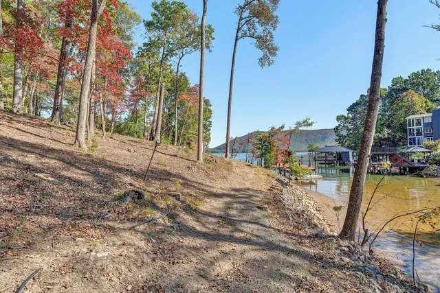 $1,200,000 | 101 Arbor Lane, Huddleston, VA 24104