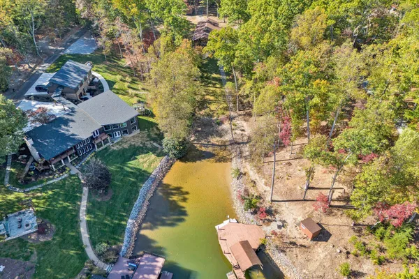 $1,100,000 | 101 Arbor Lane, Huddleston, VA 24104