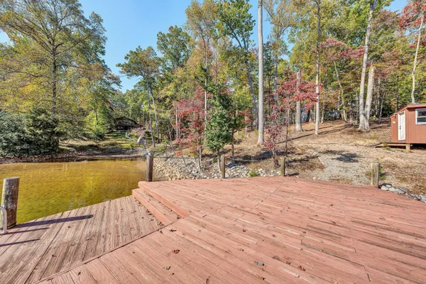 $1,100,000 | 101 Arbor Lane, Huddleston, VA 24104