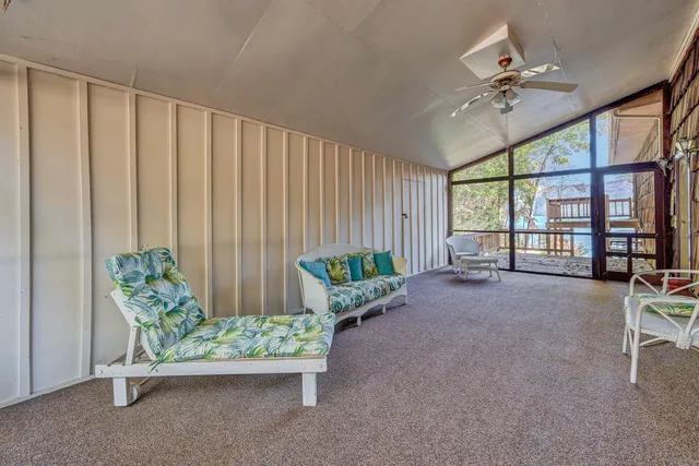 $1,200,000 | 101 Arbor Lane, Huddleston, VA 24104