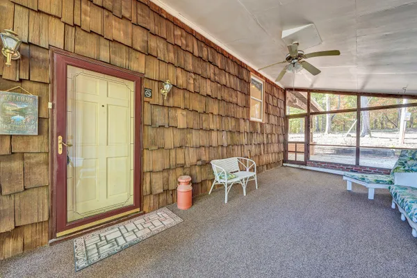 $1,100,000 | 101 Arbor Lane, Huddleston, VA 24104