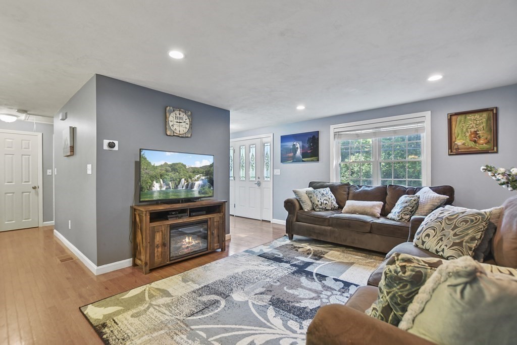 33 Longley Road Groton, MA 01450 - Photo 8 of 25 Gallery Image 8