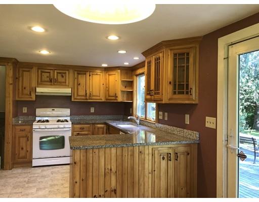 570 New Bedford Road Rochester, MA 02770 - Photo 6 of 19